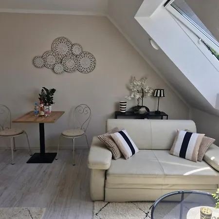Lilly & Fine Apartment